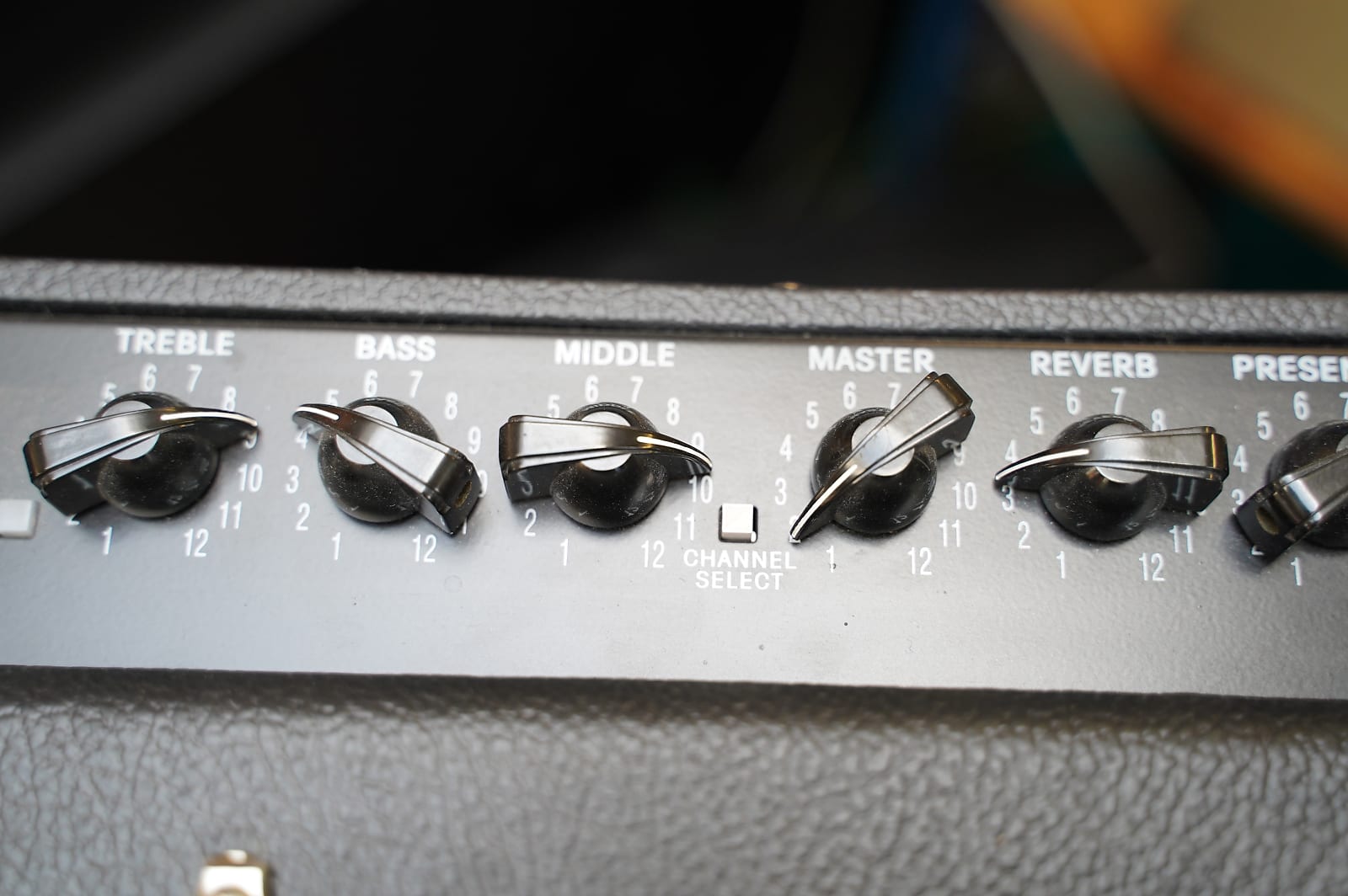 Fender Hot Rod Deville III 212 Combo on OhGuitar.com