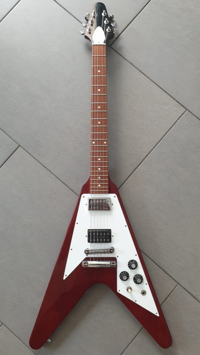 Gibson Flying V 2015 Classic Heritage Cherry + Case + Dimarzio