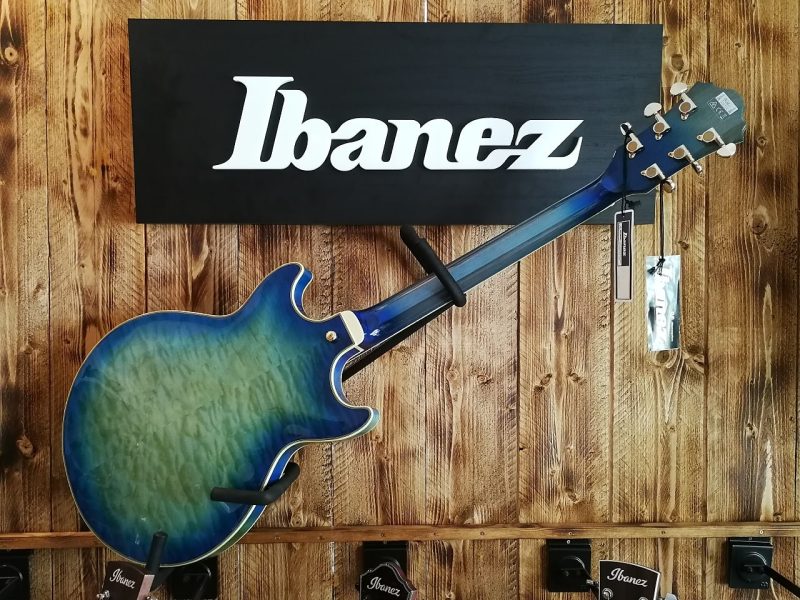 Ibanez AM93QM-JBB Artcore Expressionist Hollowbody 6 String Jet Blue Burst, US-Model