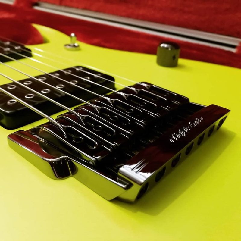 Ibanez RGDR7UCS-DYF Prestige E-Guitar 7-String Desert Sun Yellow + Case