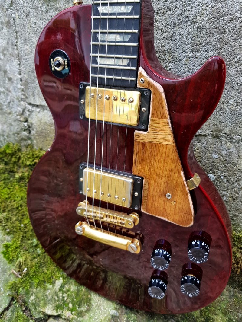 Pickguard Gibson Les Paul studio wine red 1